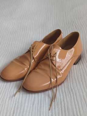 Dieppa Restrepo Patent Lace-Up Oxfords in Light Pink